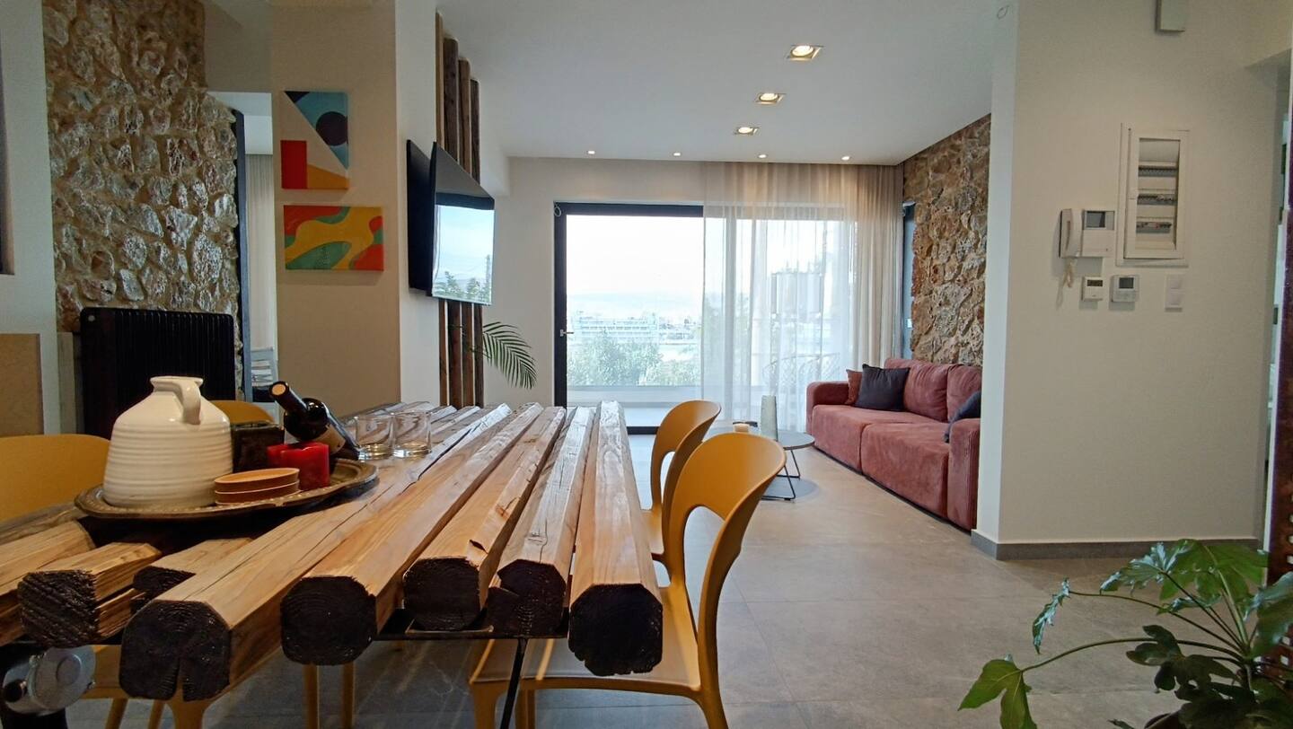 the best airbnb in piraeus